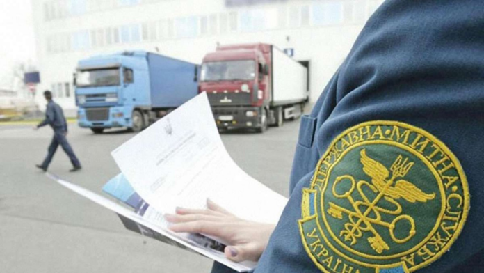 Схеми на митниці крадуть сотні мільйонів гривень з бюджету