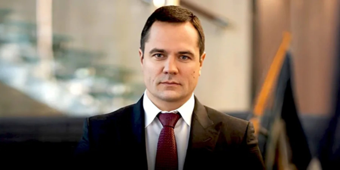 Бізнесмен Комарницький через депутатів Київради намагається повернутися до влади