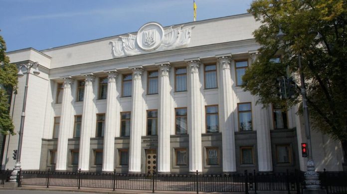 У Верховній Раді пропонують підвищити компенсації депутатам за оренду житла до 27 тисяч гривень