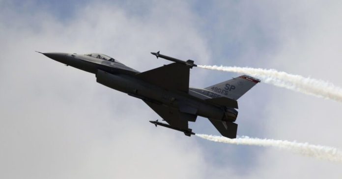 Списані F-16 для України: США передали винищувачі лише на запчастини