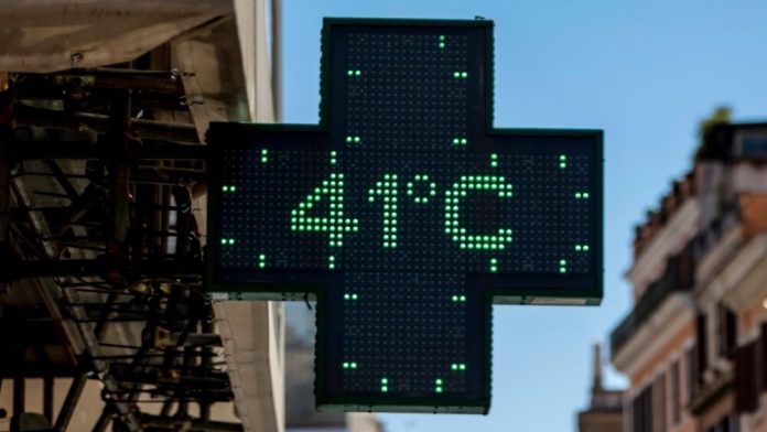В Україні очікується аномально спекотне літо: якою буде погода