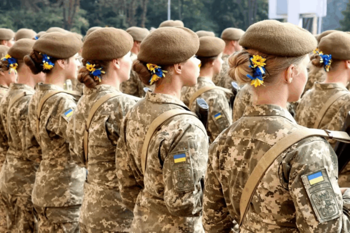 Депутатка Дніпропетровської облради фіктивно служила в армії і отримувала за це гроші
