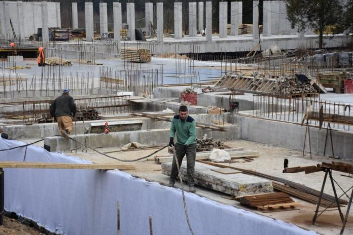 Будівництво госпіталю в Рівному подорожчало до 1,46 млрд грн: у схемі — фігурант кримінального провадження