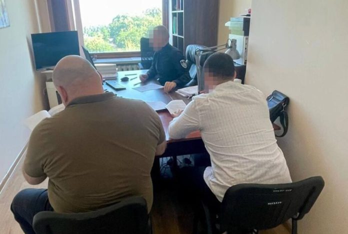 На Чернігівщині прокурор підмінив важливі докази газетами