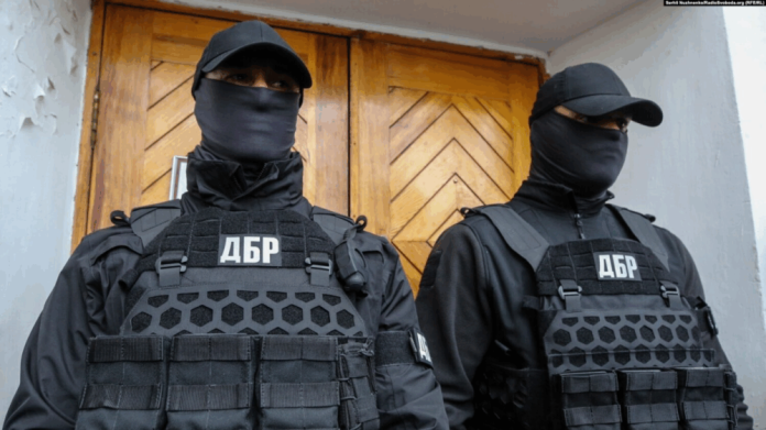 ДБР викрило військових, які привласнили майже мільйон гривень на фейкових бойових завданнях