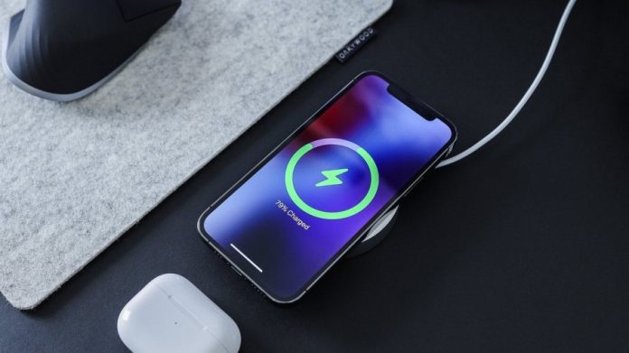 Топ порад для збереження акумулятора смартфона
