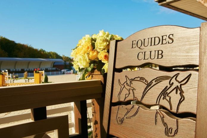 Інцидент у EQUIDES CLUB: жорстоке поводження з підлітками, що шокувало суспільство Інцидент у EQUIDES CLUB: жорстоке поводження з підлітками, що шокувало суспільство