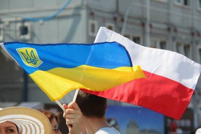 Українки, які виїхали до Польщі через війну та економічні складнощі: нові можливості та виклики
