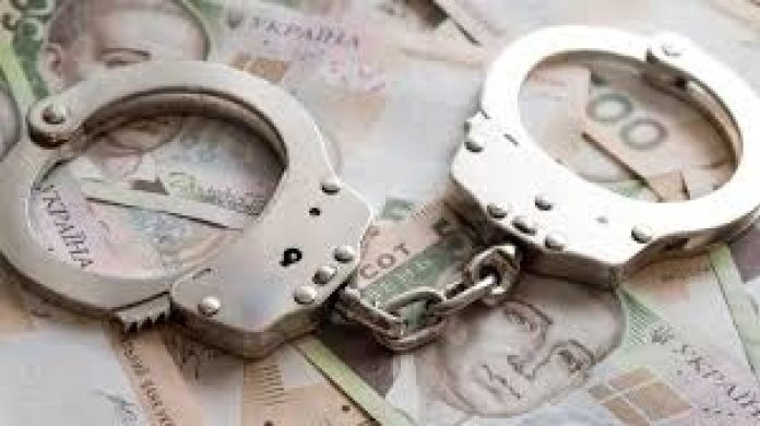 Керівницю відділу Держекоінспекції підозрюють у незаконному збагаченні: вилучено понад мільйон доларів готівкою