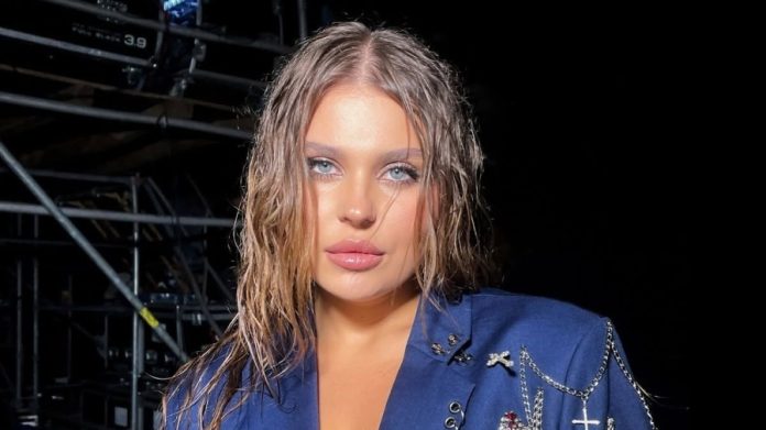 Саша Заріцька розвіяла чутки про весілля: співачка зізналася, що поки не заміжня, але щаслива у стосунках