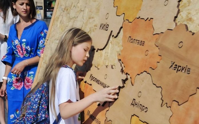 Українці дедалі активніше цікавляться минулим: новий рекорд інтересу до історії