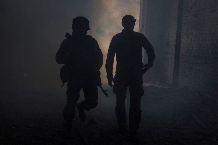 Використання погодних умов як зброї: російські війська активізують атаки під прикриттям туману