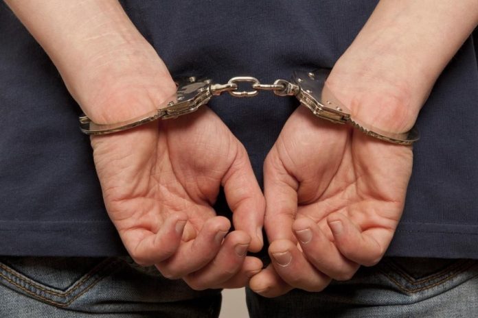 Інцидент у київському метро: затримано молодика, який розпилив сльозогінний газ