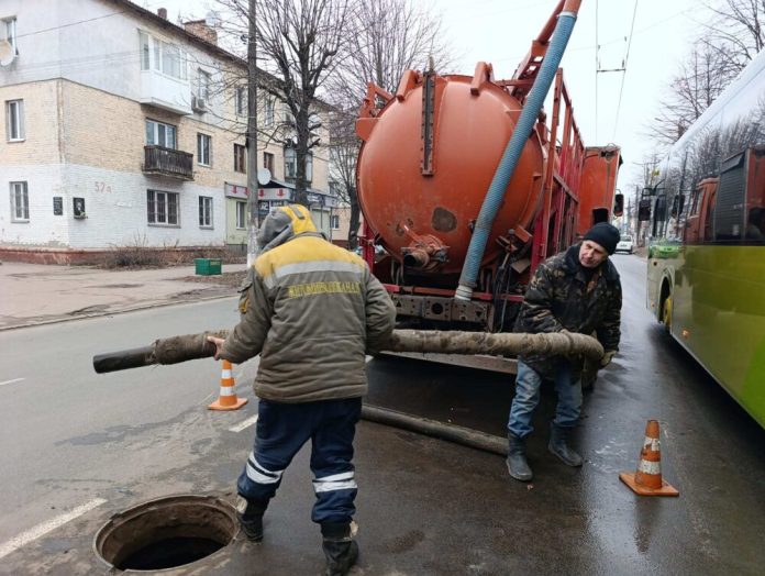 Ситуація з енергетикою у столиці: дефіцит працівників у водоканалі, “тепловиках” і керуючих компаніях становить понад 1000 осіб