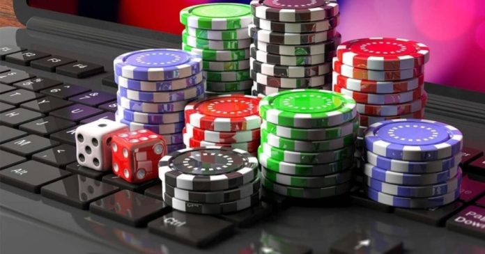 Порожня декларація та 146 635 гривень виграшу: що відомо про фінансовий звіт посадовця з Івано-Франківщини