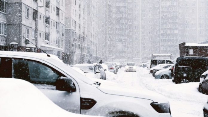 Різке похолодання в Україні: морози охопили майже всю територію країни