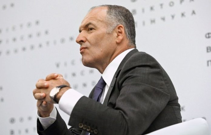 Роль Віктора Пінчука у міжнародних зв'язках через листування Джеффрі Епштейна