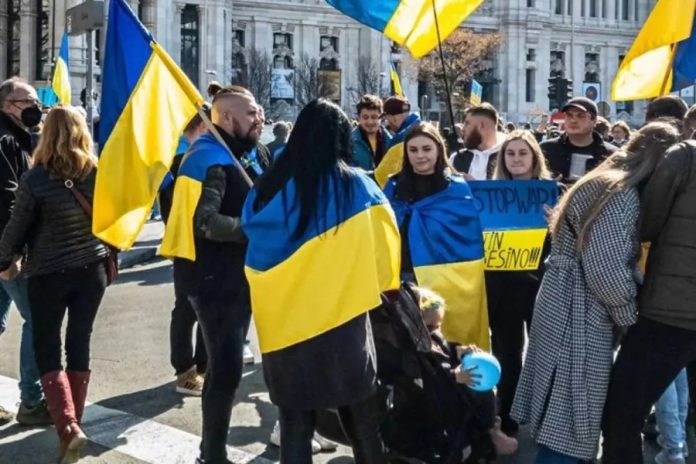 Ризик депортації для українців у країнах ЄС: причини, наслідки та способи запобігання