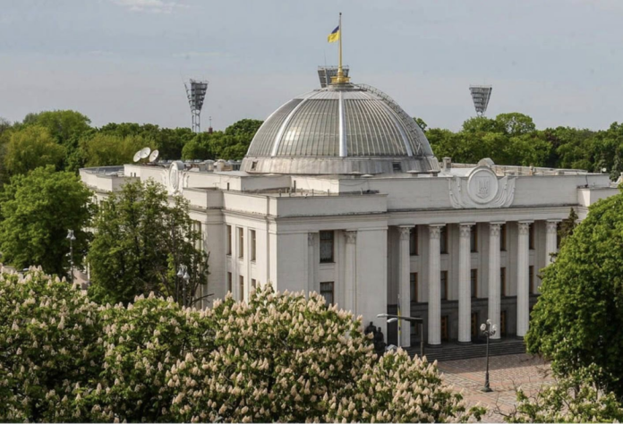 Арахамія пообіцяв Президенту “голоси за ключові закони” – джерела