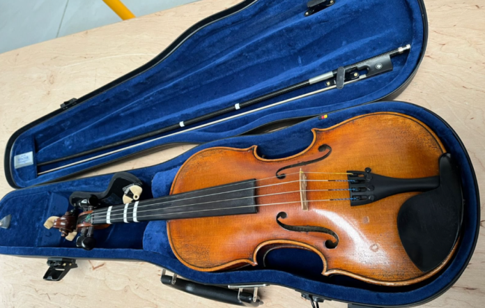 Старовинну скрипку 1763 року вилучили на українському кордоні