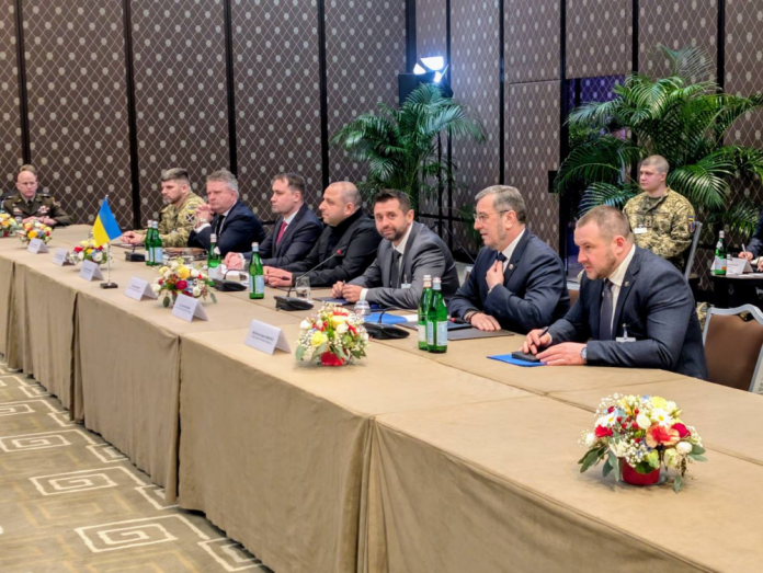 Переговори між Україною, США та Росією призупинені