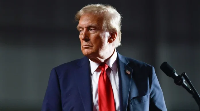 Трамп: відкриття Ормузької протоки ускладнить угоду з Іраном