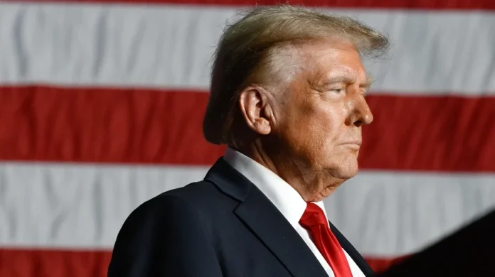 Трамп запускає новий тиск на Іран через економічну блокаду