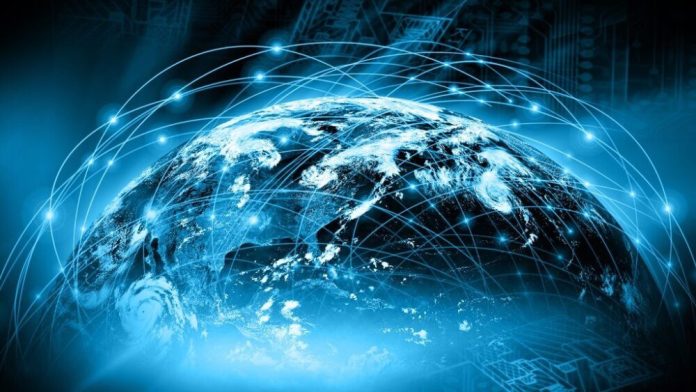 Іран заявив про намір взяти під контроль підводні інтернет-кабелі, які сполучають Європу та Азію, викликавши занепокоєння у міжнародній спільноті. Влада Тегерана виступила з погрозами запровадити нові правила для світових технологічних компаній, зокрема Google, Microsoft, Meta та Amazon, потребуючи від них фінансових виплат за використання кабелів, що проходять через стратегічні води Ормузької протоки та Перської затоки.