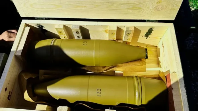 Польська компанія PHU Lechmar завершила виконання великого контракту на постачання боєприпасів для Державної прикордонної служби України на суму 23 мільярди гривень. Речник ДПСУ Андрій Демченко підтвердив, що всі поставки були здійснені у повному обсязі, спростувавши таким чином раніше висловлені побоювання про можливі зірвані терміни виконання угоди.