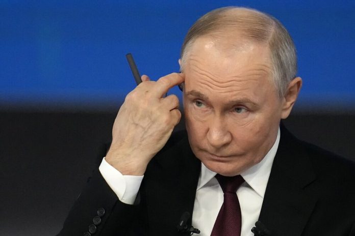Ситуація з фінансуванням війни стає критичною: Путін отримав попередження про бюджетні ризики