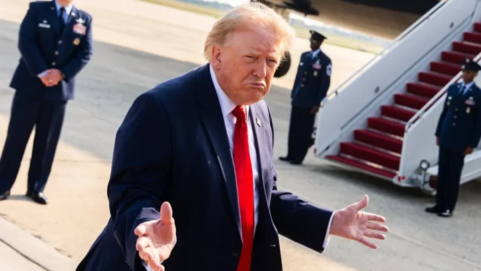 Негода зіпсувала святкування в Вашингтоні: виступ Трампа перенесли на 250-річчя США