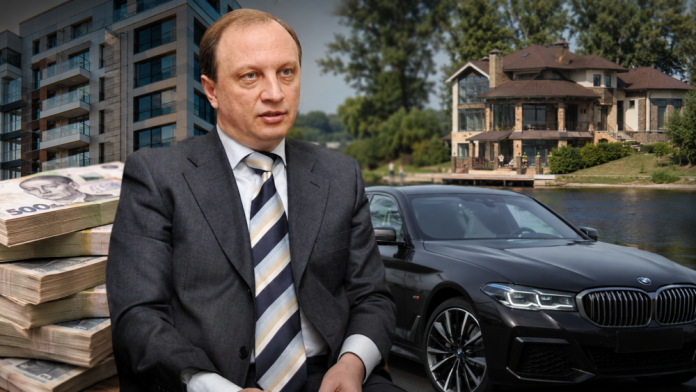 Сімейний статок ексгенерала СБУ: розкішні автомобілі та великі пенсії