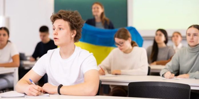 Запровадження щорічного тестування школярів в Україні: громадське обговорення без офіційних ініціатив
